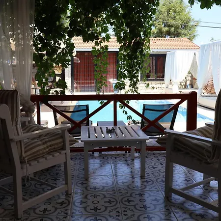 Ala Alacati * Чешме
